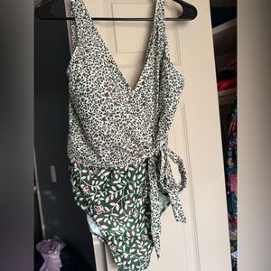 Summersalt - The Perfect Wrap One-Piece - Never Worn size 16